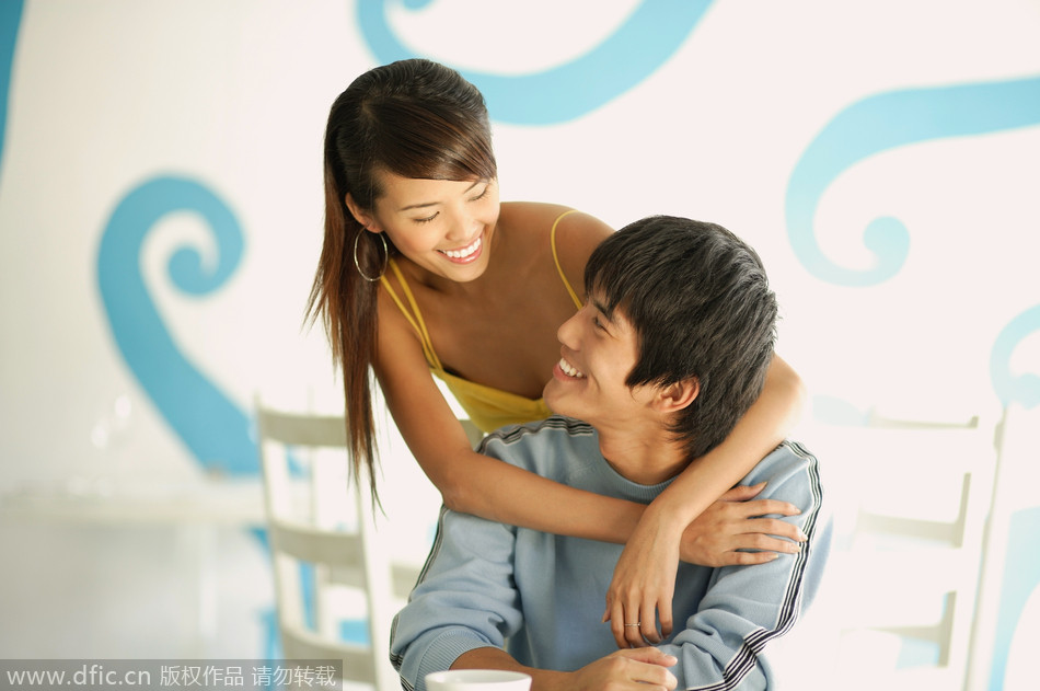 8月16日19时至8月17日5时琼州海峡客滚运输全线停运