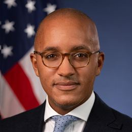 Coherent(COHR.US)财报后股价重挫 机构却齐声唱多：数据通信业务隐忧难掩长期利好
